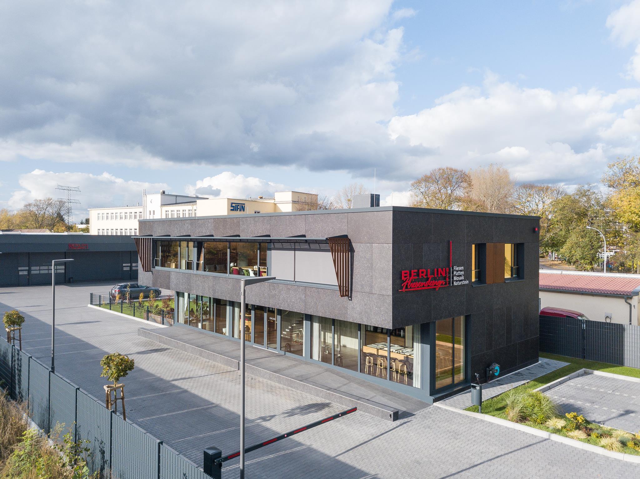 Showroom Berlin Fliesendesign Drohnenansicht